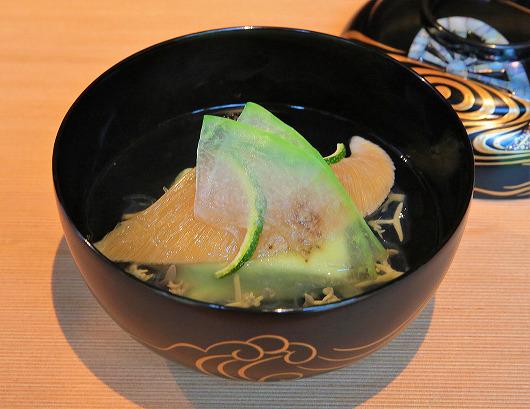 ふかひれ茶豆とうふ椀　～ ８月の御椀 ～