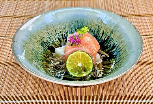 養老とうふ 新蓴菜と白芋茎と時不知と　～ ６月の箸染め ～