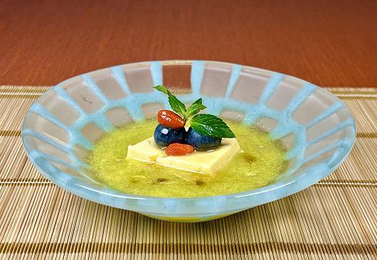白味噌ババロア メロンのスープ　～ ６月のデザート ～