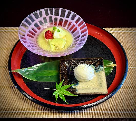 はちみつババロア メロンのスープ　～ ７月のデザート ～