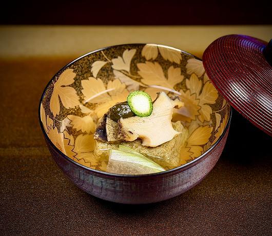 黒あわび葛打椀　～９月の御椀 ～