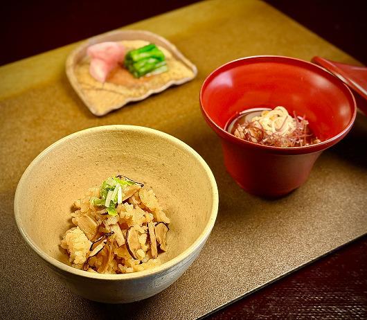 国産松茸の御飯　～ 松茸料理をご希望の方の食事 ～