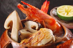 国産松茸の土瓶蒸し