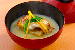 ノドグロとトリュフとうふ 白味噌仕立椀