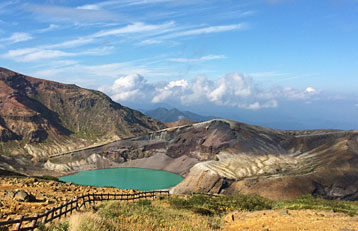 宮城県 蔵王（御釜（おかま））